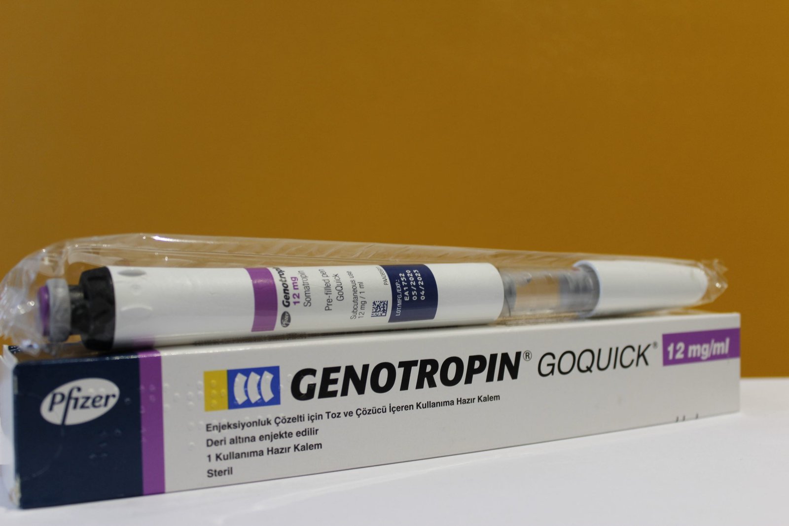 Genotropin-scaled-1-1.jpg PFIZER GENOTROPIN HGH PEN 12MG (36IU) x 3 - Image 1